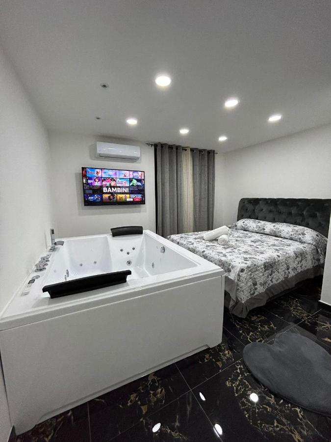 Giovanni Luxury Suites Nápoly Kültér fotó