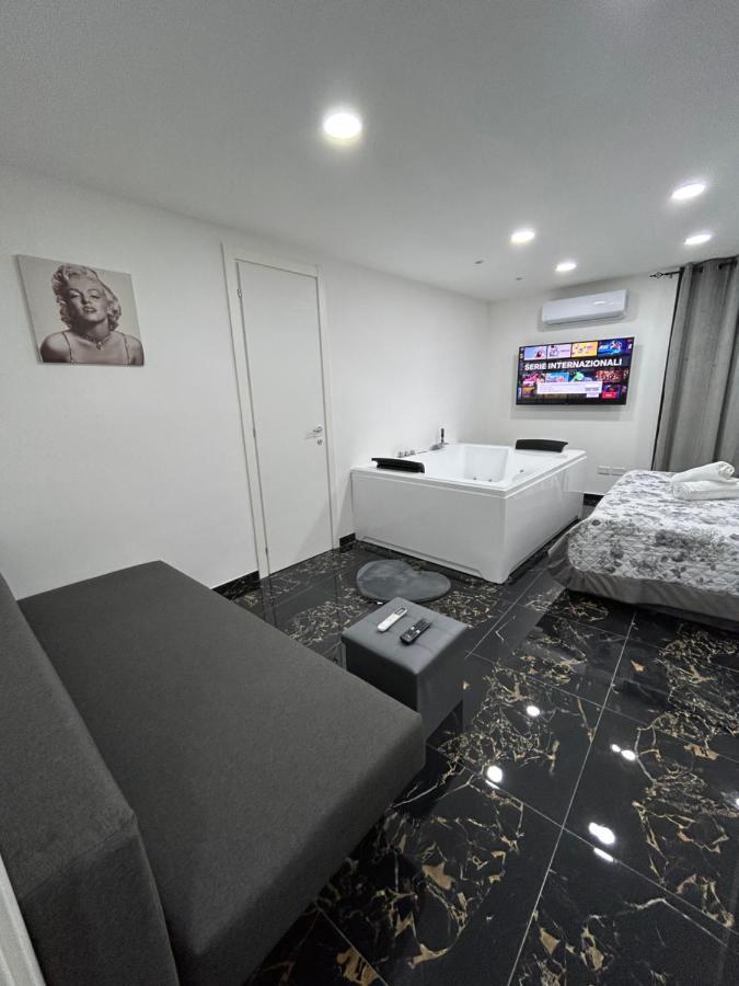 Giovanni Luxury Suites Nápoly Kültér fotó