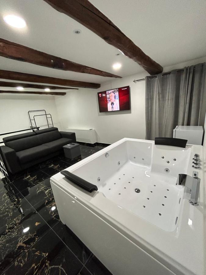 Giovanni Luxury Suites Nápoly Kültér fotó