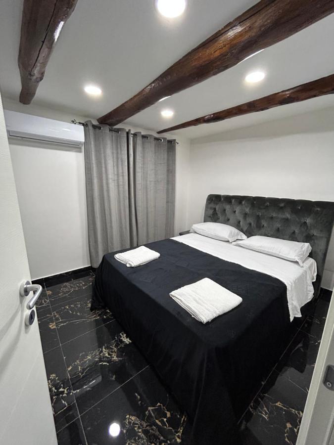 Giovanni Luxury Suites Nápoly Kültér fotó