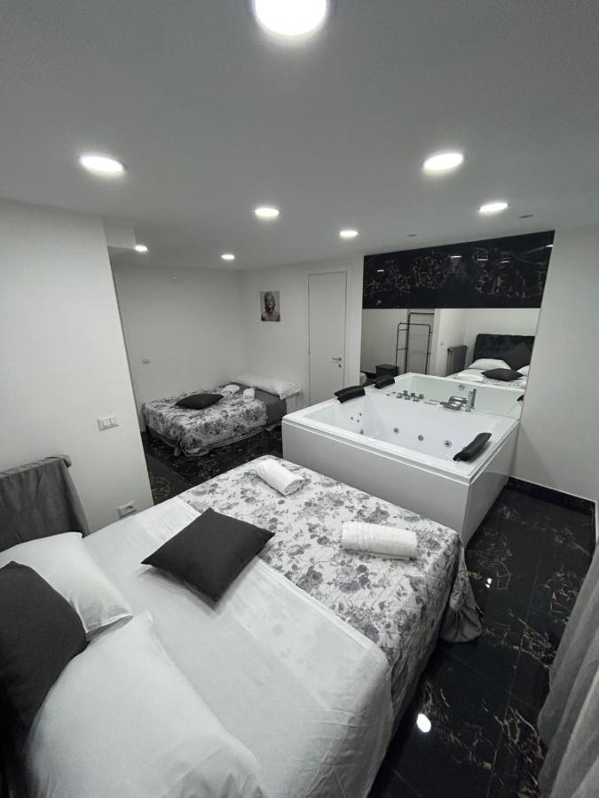 Giovanni Luxury Suites Nápoly Kültér fotó