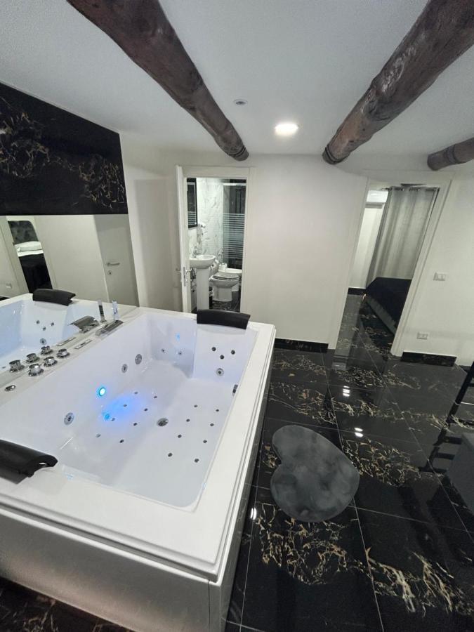 Giovanni Luxury Suites Nápoly Kültér fotó