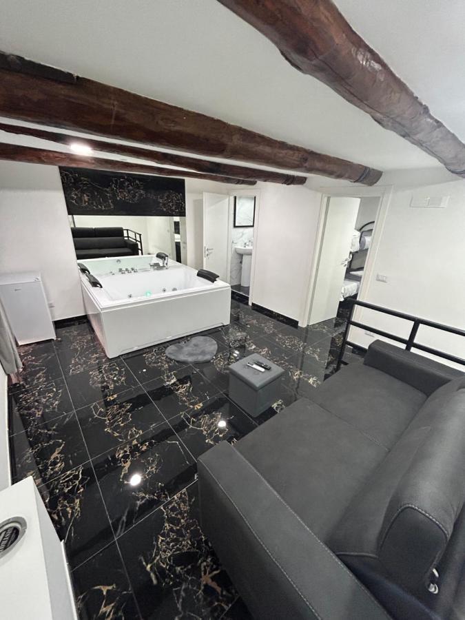 Giovanni Luxury Suites Nápoly Kültér fotó
