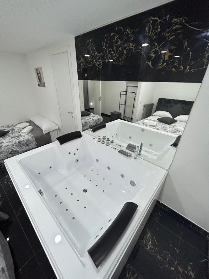 Giovanni Luxury Suites Nápoly Kültér fotó