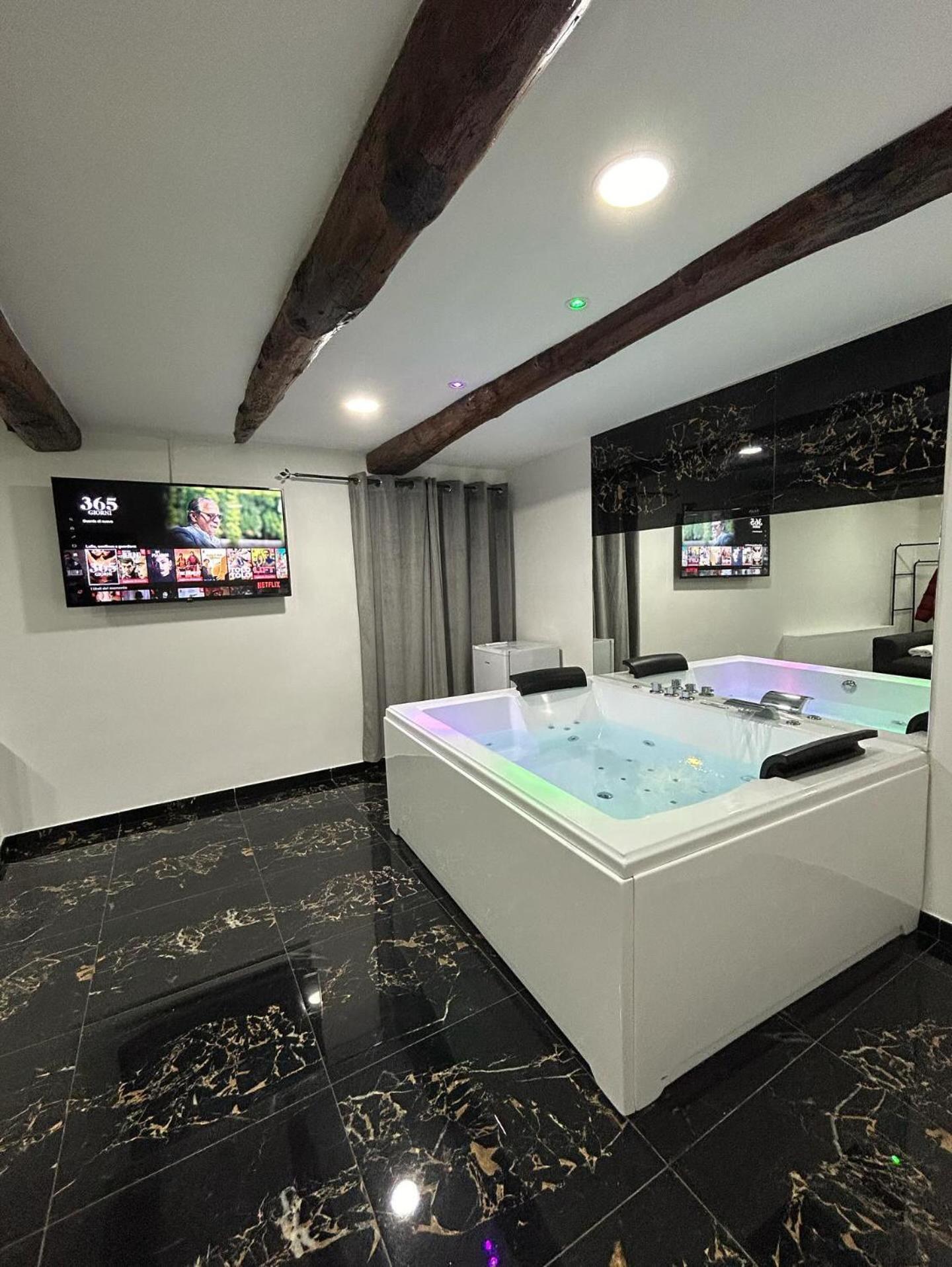 Giovanni Luxury Suites Nápoly Kültér fotó